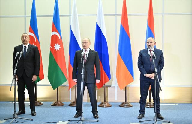 Soçi'deki üçlü zirveden tarihi kararlar çıktı! Azerbaycan ve Ermenistan sınırının belirlenmesi için komisyon kurulacak