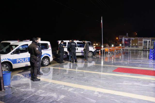 Sokak ortasında tartıştığı genci önce kurşun yağmuruna tuttu sonra da delilleri yok etti Sokak ortasında tartıştığı genci önce kurşun yağmuruna tuttu sonra da delilleri yok etti