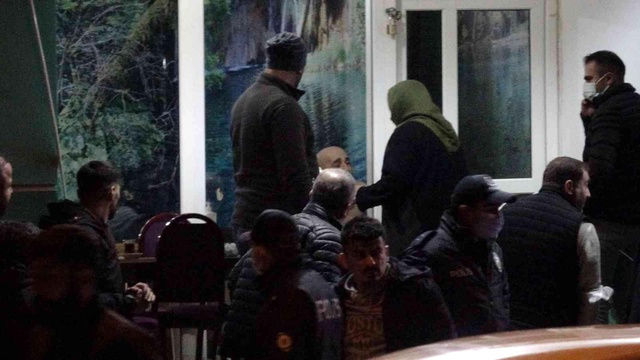 'Bir daha cezaevine girmek istemiyorum' dedi, polisten kaçıp 9 kişiyi rehin aldı 'Bir daha cezaevine girmek istemiyorum' dedi, polisten kaçıp 9 kişiyi rehin aldı