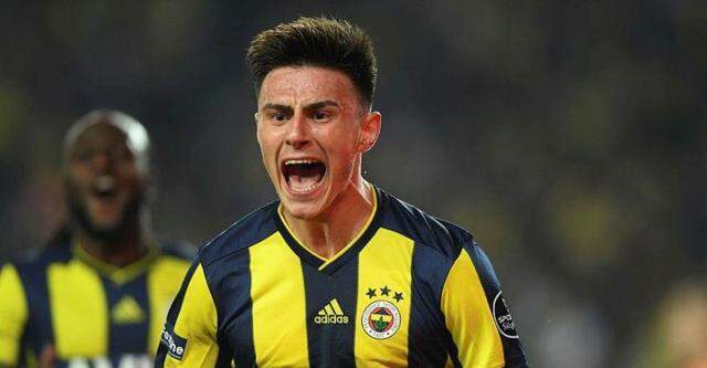 Sahada başarılı olamayan Ali Koç'tan tarihe geçecek bir satış daha! Chelsea ile el sıkıştı Sahada başarılı olamayan Ali Koç'tan tarihe geçecek bir satış daha! Chelsea ile el sıkıştı