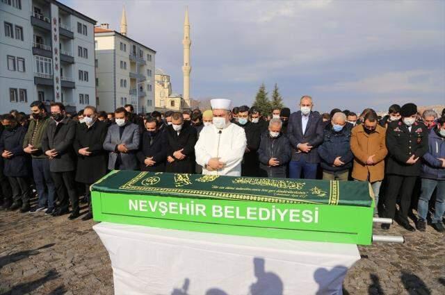 Selçuk Bayraktar, mesai arkadaşı Tarık Kesekçi'yi uğurlarken son görüşmelerini anlattı: Önemli bir proje söylemiştim