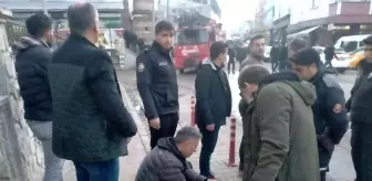 Bulanık'ta emniyet müdürü intihar girişiminde bulunan genci kurtardı