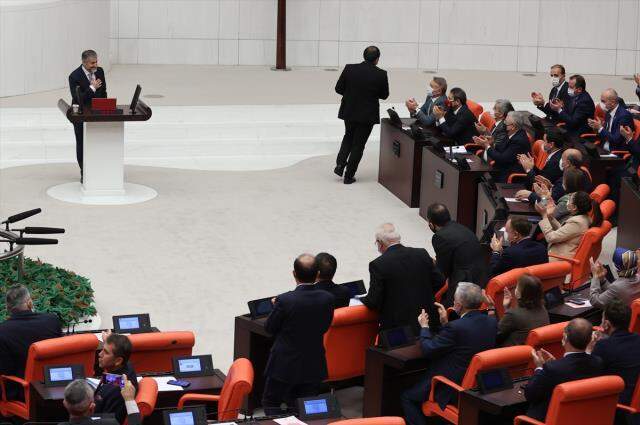 Son Dakika: Hazine ve Maliye Bakanlığı görevine getirilen Nureddin Nebati, TBMM'de yemin etti Son Dakika: Hazine ve Maliye Bakanlığı görevine getirilen Nureddin Nebati, TBMM'de yemin etti