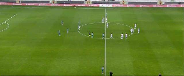 Türkiye Kupası maçında ilginç anlar! Vanspor'un gol atması için kaleyi açan Konyaspor gönülleri fethetti