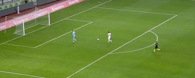 Türkiye Kupası maçında ilginç anlar! Vanspor'un gol atması için kaleyi açan Konyaspor gönülleri fethetti