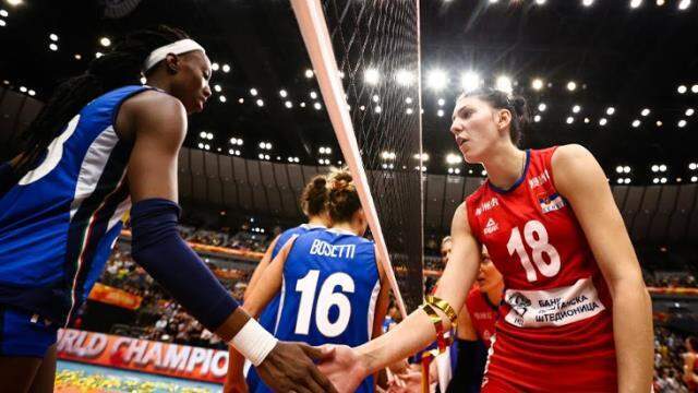 Fenerbahçe, voleybol tarihinin en pahalı transferini yapıyor! Dünyanın en iyisi Egonu'ya çılgın rakam Fenerbahçe, voleybol tarihinin en pahalı transferini yapıyor! Dünyanın en iyisi Egonu'ya çılgın rakam