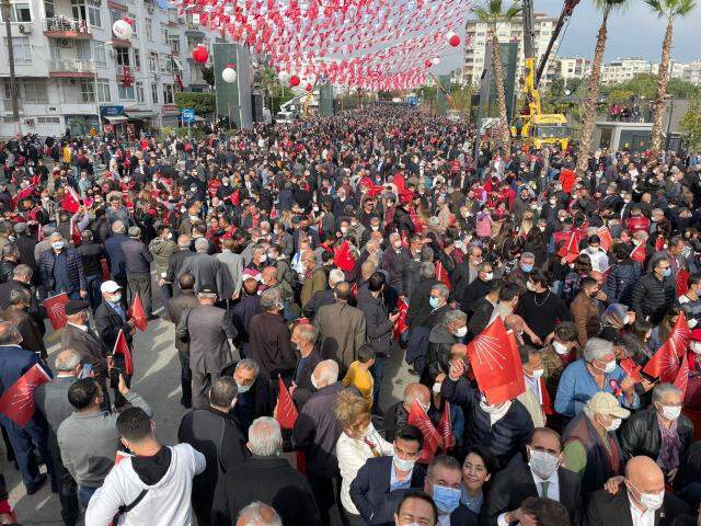 Mersin'de gövde gösterisi! Kılıçdaroğlu alanı tıka basa dolduran kalabalığa seslendi