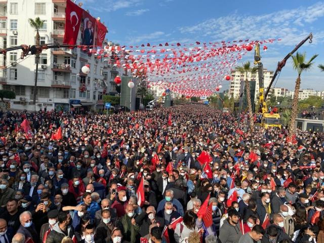 Mersin'de gövde gösterisi! Kılıçdaroğlu alanı tıka basa dolduran kalabalığa seslendi