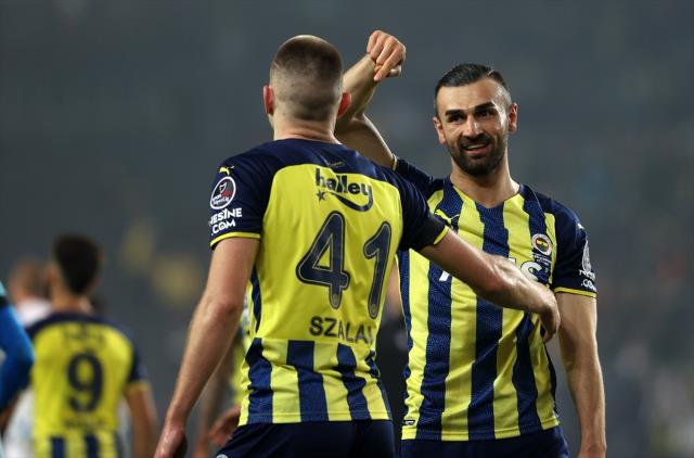 Szalai transferinden Fenerbahçe'nin kasasına ne kadar girecek? Merak edilen soru yanıt buldu