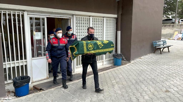 Acı gerçek otopsi raporuyla ortaya çıktı! Çöplükte cansız bedeni bulunan bebeği, kafasına sert cisimle vurarak öldürmüşler Acı gerçek otopsi raporuyla ortaya çıktı! Çöplükte cansız bedeni bulunan bebeği, kafasına sert cisimle vurarak öldürmüşler