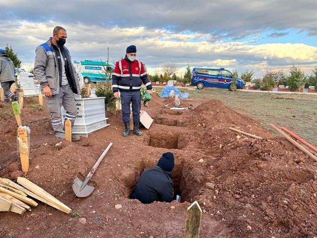Acı gerçek otopsi raporuyla ortaya çıktı! Çöplükte cansız bedeni bulunan bebeği, kafasına sert cisimle vurarak öldürmüşler Acı gerçek otopsi raporuyla ortaya çıktı! Çöplükte cansız bedeni bulunan bebeği, kafasına sert cisimle vurarak öldürmüşler