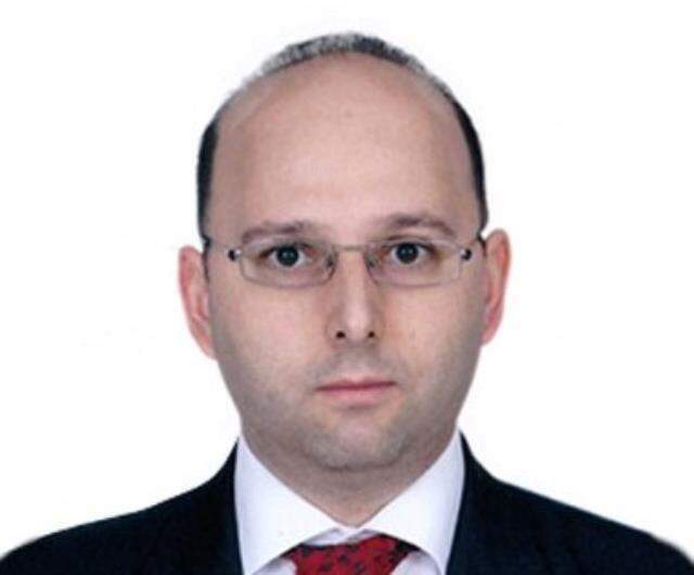 RTÜK'teki görevinden alınan İlker Ilgın'ın, 4 maaş birden aldığı ortaya çıktı! RTÜK'teki görevinden alınan İlker Ilgın'ın, 4 maaş birden aldığı ortaya çıktı!