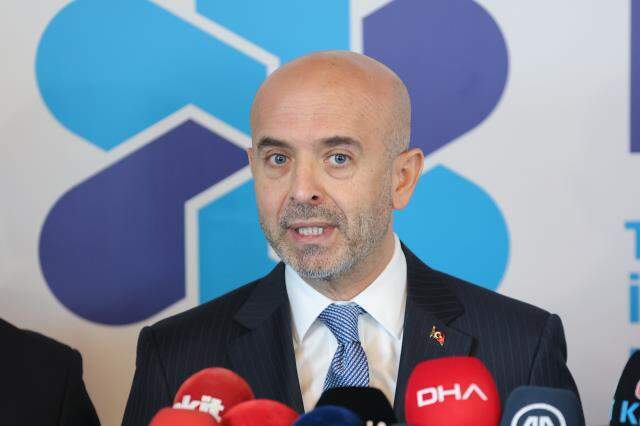 Son Dakika: Asgari ücret pazarlığında kriz çıktı! TİSK ve Türk-İş'in telaffuz ettiği ilk rakamlar arasında uçurum var Son Dakika: Asgari ücret pazarlığında kriz çıktı! TİSK ve Türk-İş'in telaffuz ettiği ilk rakamlar arasında uçurum var