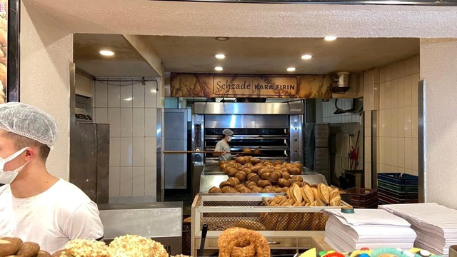İstanbul'da fırınlarda ekmek denetimi! Gramajda hile yapıldığı tespit edildi İstanbul'da fırınlarda ekmek denetimi! Gramajda hile yapıldığı tespit edildi