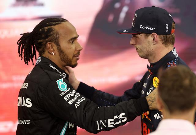 Son Dakika: Tarih bu yarışı altın harflerle yazacak! Formula 1'de Verstappen, son turda Hamilton'u geçerek dünya şampiyonu oldu