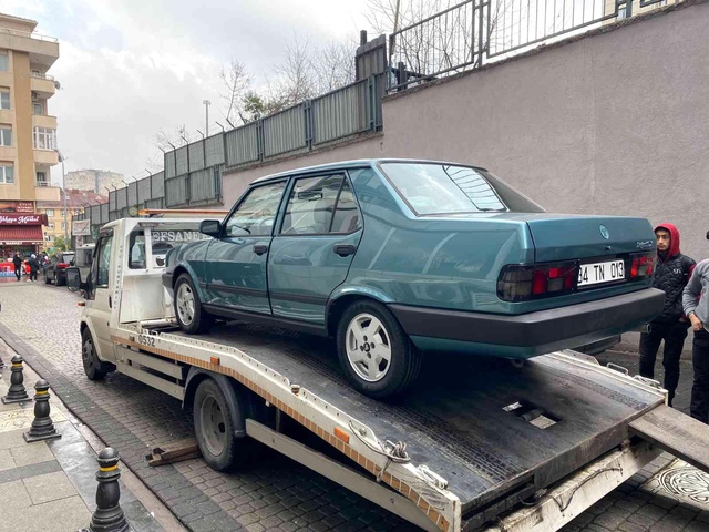 Galoşla biniyordu! 3 bin kilometredeki Tofaş yeni sahibini buldu, işte satıldığı fiyat