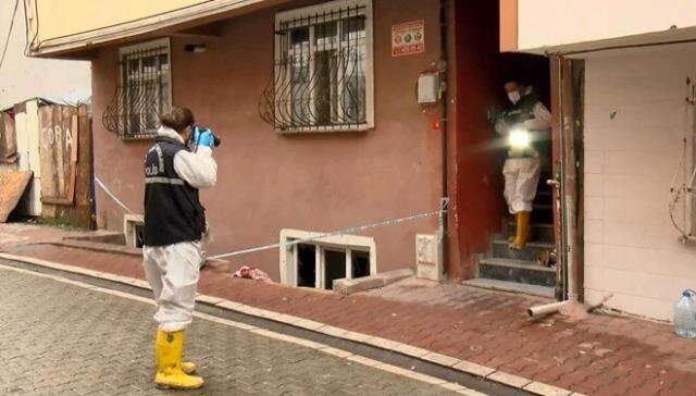 Esenyurt'ta 4 çocuğa mezar olan evde incelemeler sürüyor Esenyurt'ta 4 çocuğa mezar olan evde incelemeler sürüyor