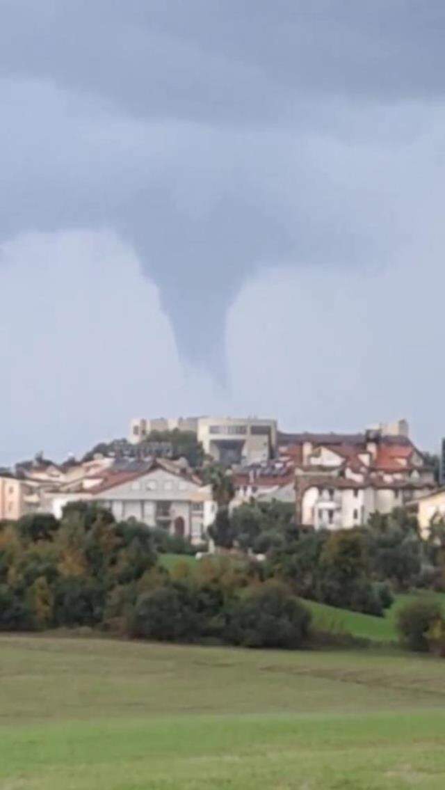 Antalya'da dev hortum korkuttu! Antalya'da dev hortum korkuttu!