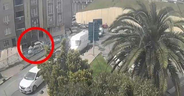 Kandil'in şifreleri çözüldü! Hainler kanlı planları için bombayı cep telefonuna bağlamış Kandil'in şifreleri çözüldü! Hainler kanlı planları için bombayı cep telefonuna bağlamış