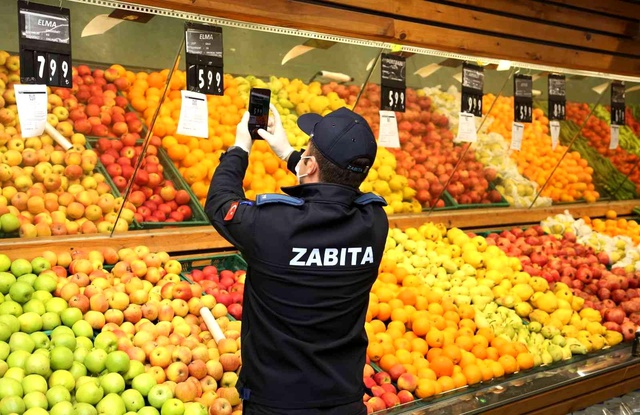 Zincir marketler ile fırınlara fiyat denetimi yapıldı, raflardan tarihi geçmiş ürünler çıktı Zincir marketler ile fırınlara fiyat denetimi yapıldı, raflardan tarihi geçmiş ürünler çıktı