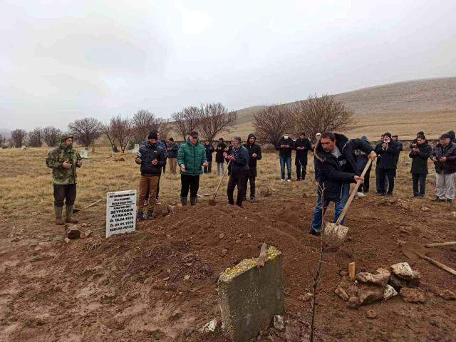 Ölen kardeşlerinin cenazesini gasilhaneye getiren aile, yüzünü açınca büyük şok yaşadı