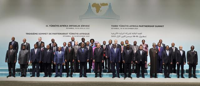 Son Dakika: Cumhurbaşkanı Erdoğan: Afrika'yla 15 milyon doz aşıyı paylaşmayı planlıyoruz