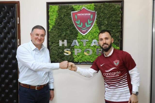 Süper Lig'de beklenmedik ayrılık! Emre Çolak kulüpsüz kaldı