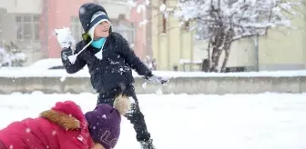 Kar ve tipi yurdun çoğu bölgesini esir aldı! İlk tatil haberi, beyaza bürünen Konya'dan geldi