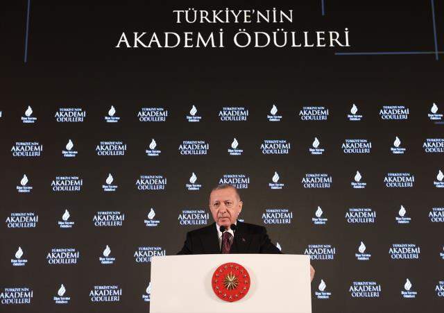 Son Dakika: Cumhurbaşkanı Erdoğan'dan TÜSİAD'a tepki: Kalkıp hükümete saldırmanın değişik yollarını aramayın