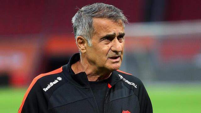 Tarihin en büyük bombası! Fenerbahçe'den Şenol Güneş sürprizi Tarihin en büyük bombası! Fenerbahçe'den Şenol Güneş sürprizi