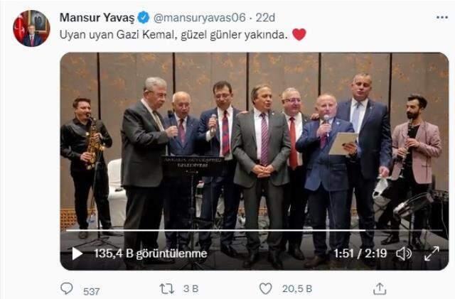 Mansur Yavaş ve Ekrem İmamoğlu sahneye çıktı! Birlikte meşhur türküyü seslendirdiler