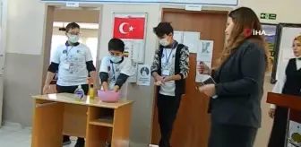 Posof Aşık Sabit Müdami Anadolu İmam Hatip Lisesi'nde bilim fuarı açıldı