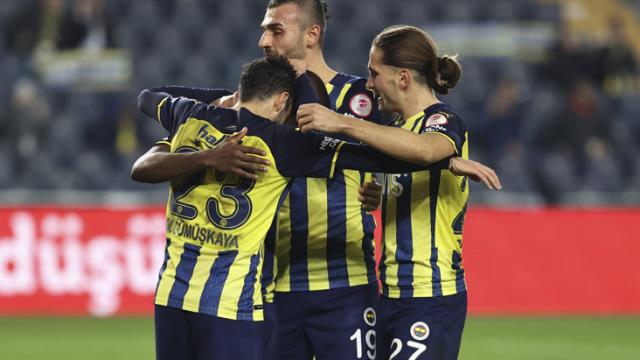 Protestolar eşliğinde gelen zafer! Afyon'u uzatmalarda yenen Fenerbahçe, Türkiye Kupası'nda son 16'ya kaldı