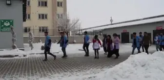 Bitlis Milli Eğitim Müdürü Korkmaz, 17 tekstil firmasının yetkilileriyle buluştu