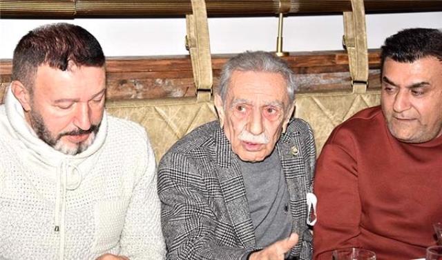 Yeşilçam'ın efsanesi Aydemir Akbaş: 95 yaşına gelmeden ölmeyeceğim