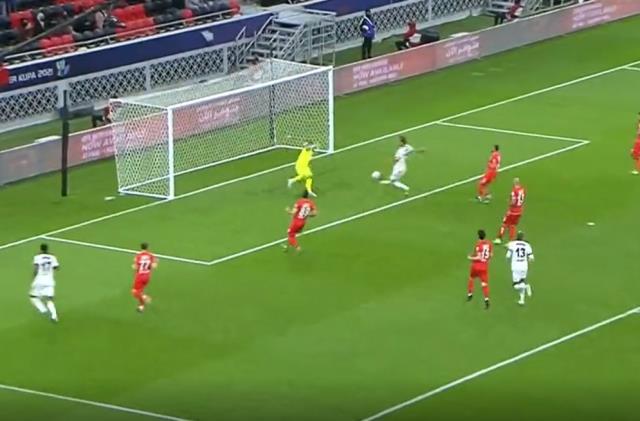 Bu gol nasıl kaçar! Kenan Karaman, Beşiktaş taraftarına saç baş yoldurttu