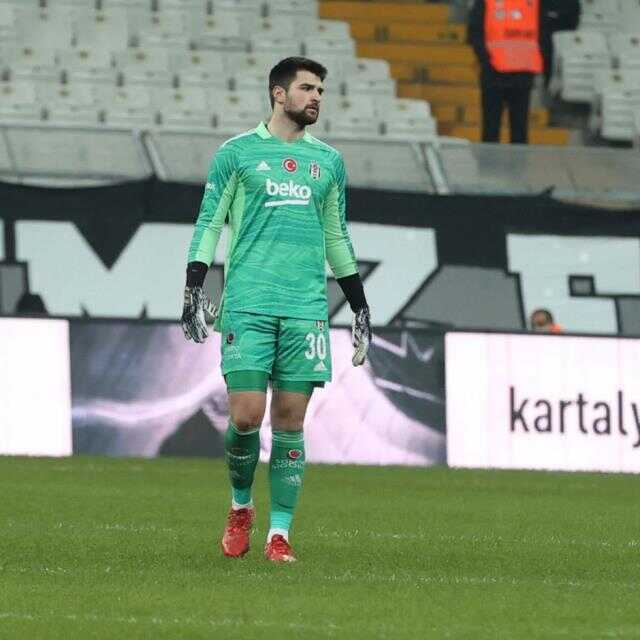 Kupa canavarı Beşiktaş! Penaltılara giden finalde Antalyaspor'u mağlup eden Kara Kartal, Süper Kupa'yı 9. kez müzesine götürdü Kupa canavarı Beşiktaş! Penaltılara giden finalde Antalyaspor'u mağlup eden Kara Kartal, Süper Kupa'yı 9. kez müzesine götürdü