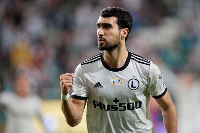 Fatih Terim ile Emre Belözoğlu, transferde karşı karşıya! Azeri golcü için kapışma başladı