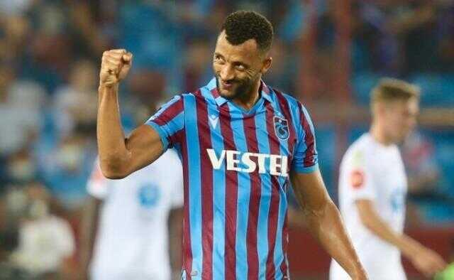 Trabzonspor'un yıldızına iki teklif var! Eski takımı da geri istiyor