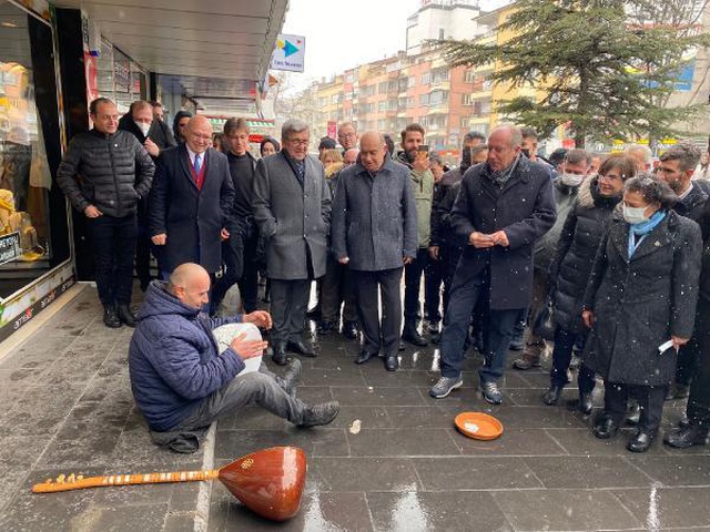 HDP ile ittifak konusuna sessiz kalan İnce'den teröristle fotoğrafları çıkan Semra Güzel'e tepki HDP ile ittifak konusuna sessiz kalan İnce'den teröristle fotoğrafları çıkan Semra Güzel'e tepki