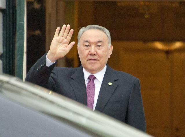 Kazakistan'da sular durulmuyor! Nazarbayev'in iki damadı da istifa etti