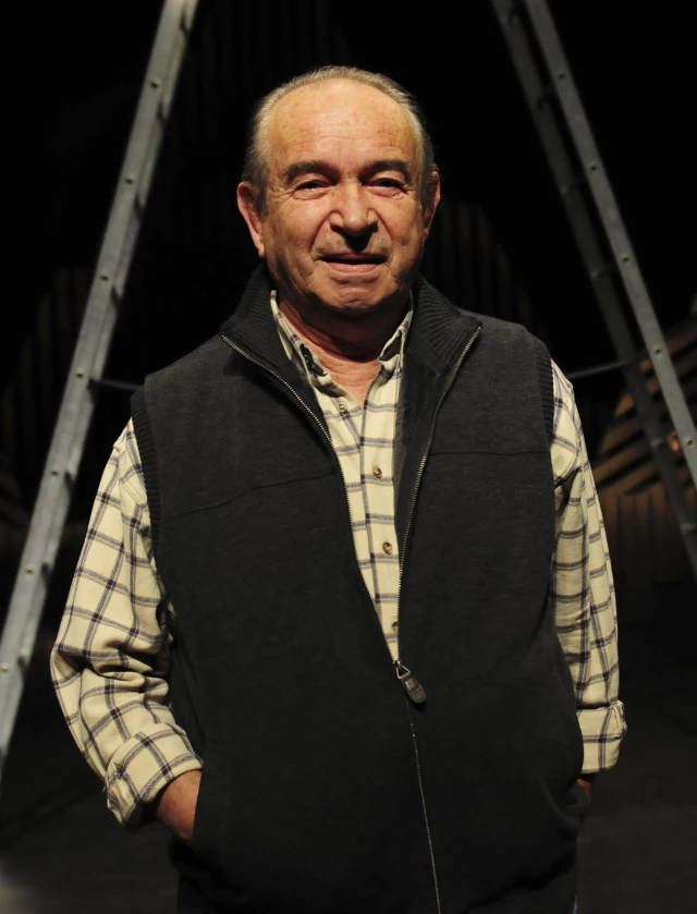 Kurtlar Vadisi Pusu'da oynayan duayen tiyatro sanatçısı Bozkurt Kuruç hayatını kaybetti