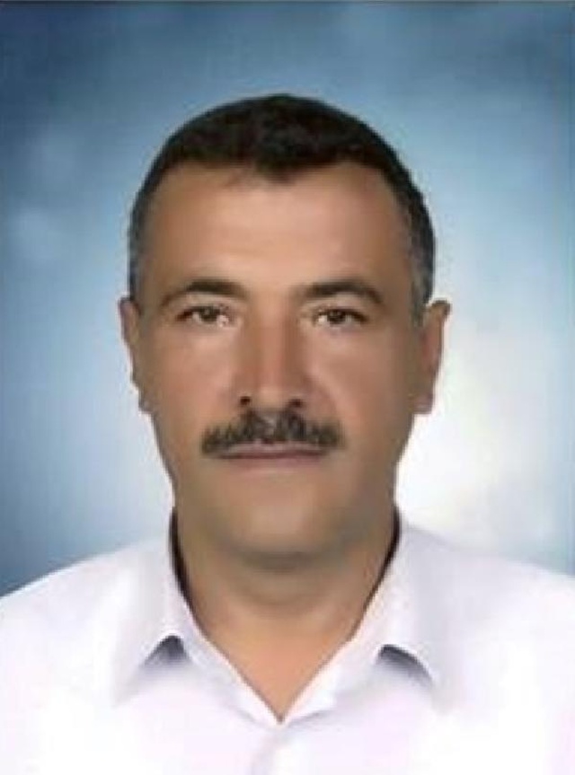 MHP'li belediye meclis üyesi, sabah odaya girdiğinde 21 yaşındaki kızını ölü olarak buldu MHP'li belediye meclis üyesi, sabah odaya girdiğinde 21 yaşındaki kızını ölü olarak buldu