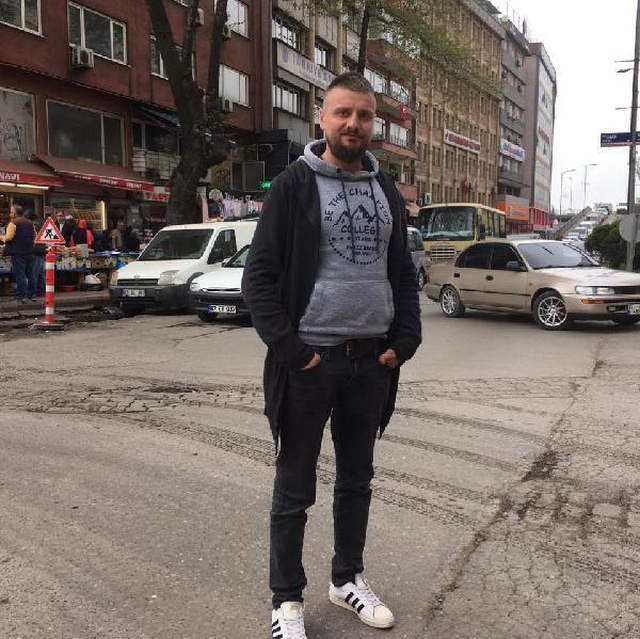 Aldatıldığını düşünüp 2 kişiyi öldürdü! İfadesinde kuzeninin sırıtmasını bahane gösterdi Aldatıldığını düşünüp 2 kişiyi öldürdü! İfadesinde kuzeninin sırıtmasını bahane gösterdi