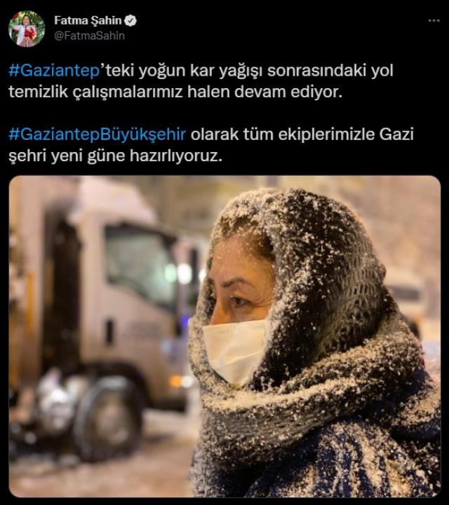 Gaziantep Büyükşehir Belediyesi Başkanı Fatma Şahin, karla mücadele çalışmalarını sabaha kadar takip etti