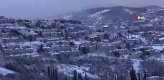 Kocaeli'de kar yağışı etkili oluyor