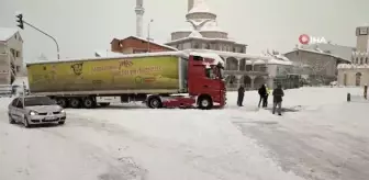 Genç-Diyarbakır yolu ulaşıma kapandı, onlarca araç yolda kaldı