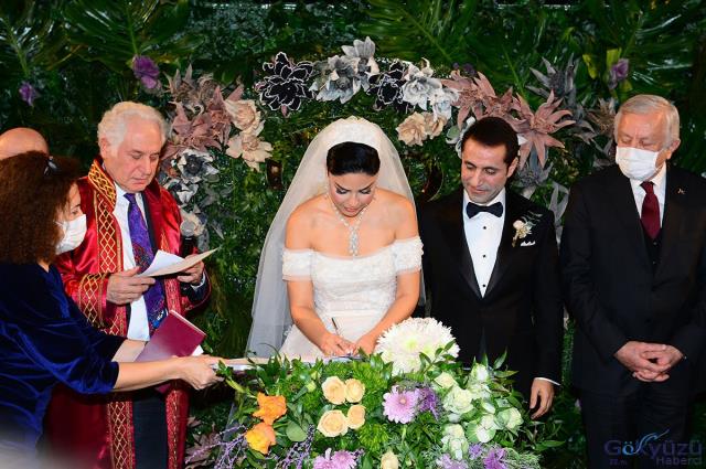 Ünlü iş insanı Bayram Yıldız ile Tuğçe Kara muhteşem bir düğünle evlendi