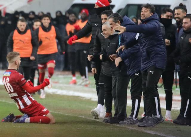 Kimsede akıl bırakmadı! Pedro'nun Fenerbahçe'ye attığı inanılmaz gol, sezonun en iyisi seçilir