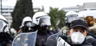 Yunanistan'da halk sağlık sistemini protesto etti